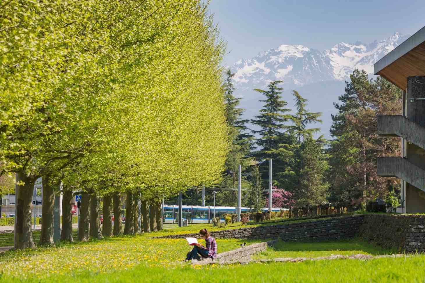 Campus Est au printemps. © Pierre Jayet, UGA