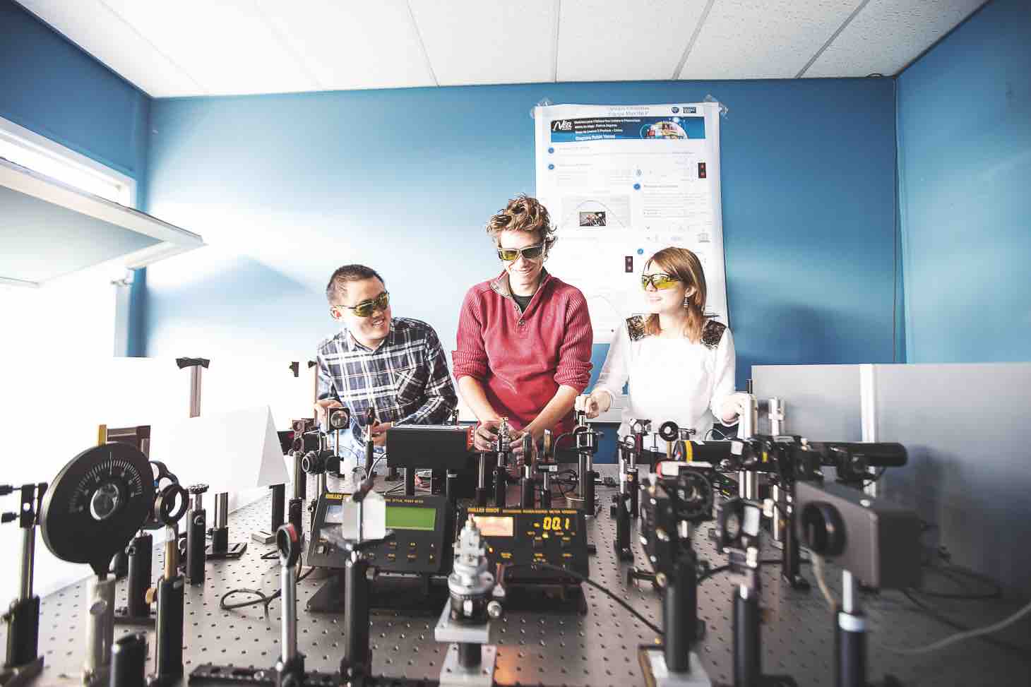 Etudiants en laboratoire Etudiants en laboratoire