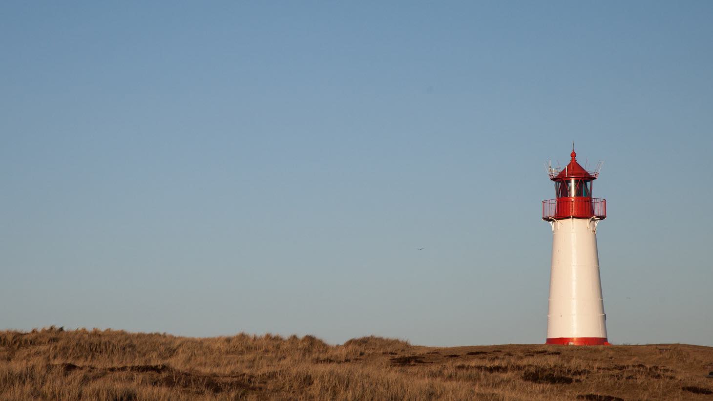 Un phare.  © Leif Christoph Gottwald sur Unsplash.