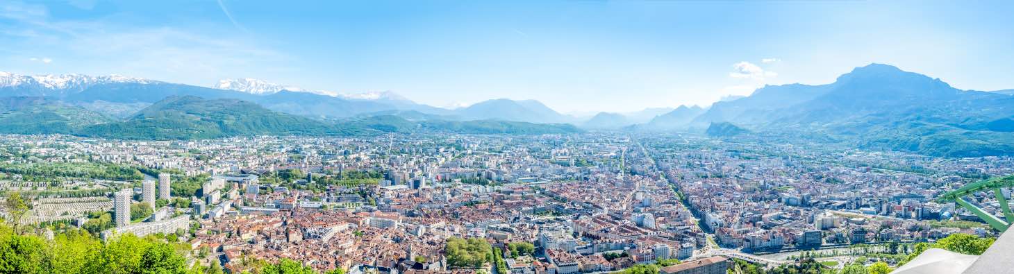 Grenoble vue de la Bastille. © Shutterstock Grenoble vue de la Bastille. © Shutterstock